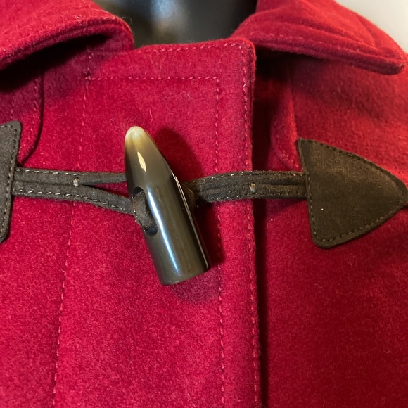 Gap Women’s Dark Red Wool Coat & Jacket with Toggle Buttons and Zipper Size : S - Picture 9 of 12